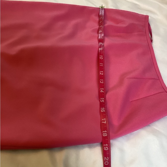 Kasper Pretty Pink 2 Piece Suit Size 8P - Picture 15 of 16